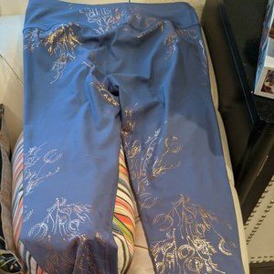 Sweaty Betty Lilac Leggings with Gold foil NWT